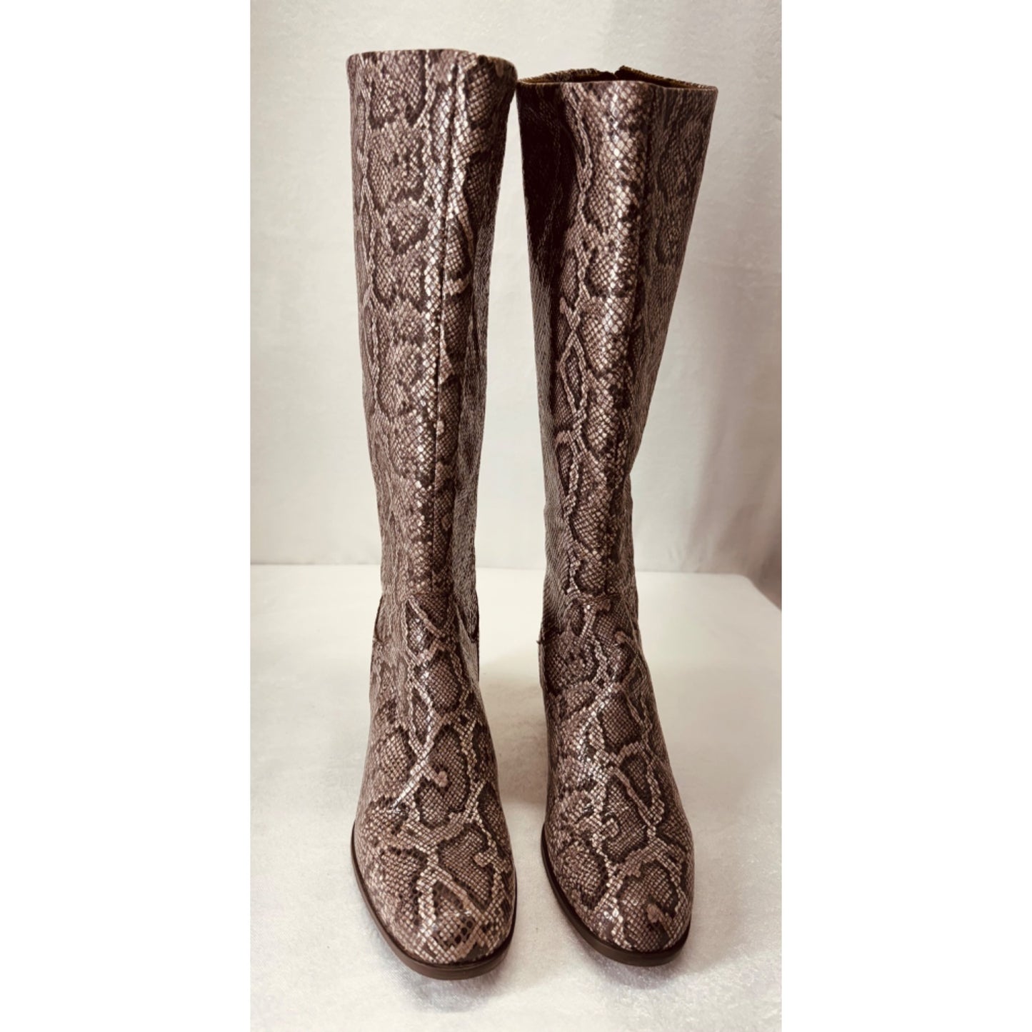 Born Womens Audrina Color: Brown Snake Print Style: F70257 Size 7