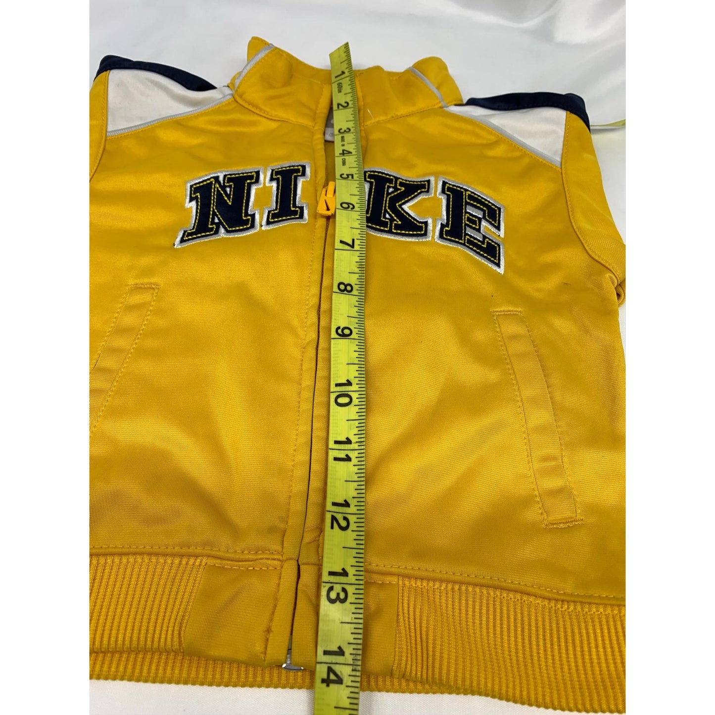 Nike infant Jacket size 12M